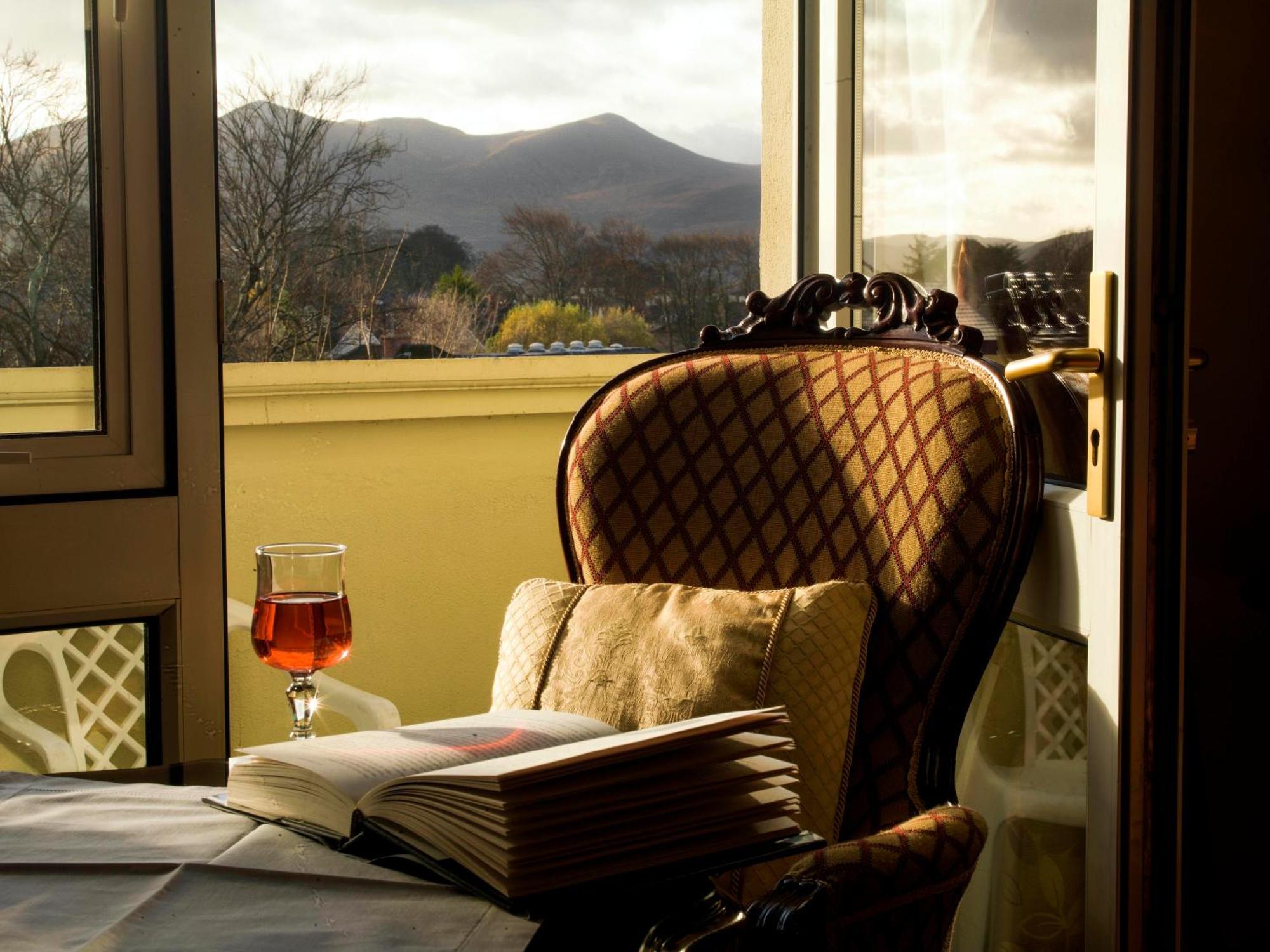 Earls Court House Hotel Killarney Exterior foto