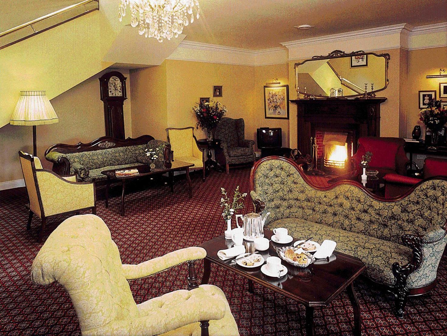Earls Court House Hotel Killarney Exterior foto